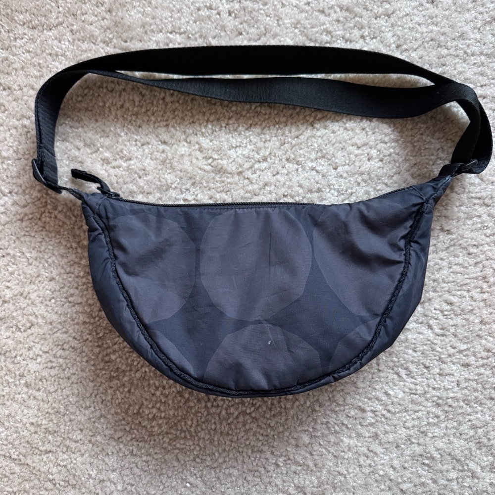 Uniqlo Marimekko Round Sling Bag
